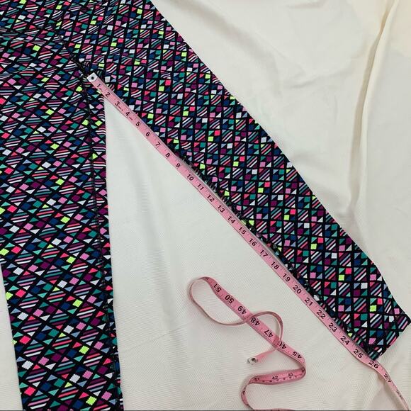 Victoria’s Secret Sport Geometric Neon Leggings - Picture 9 of 10